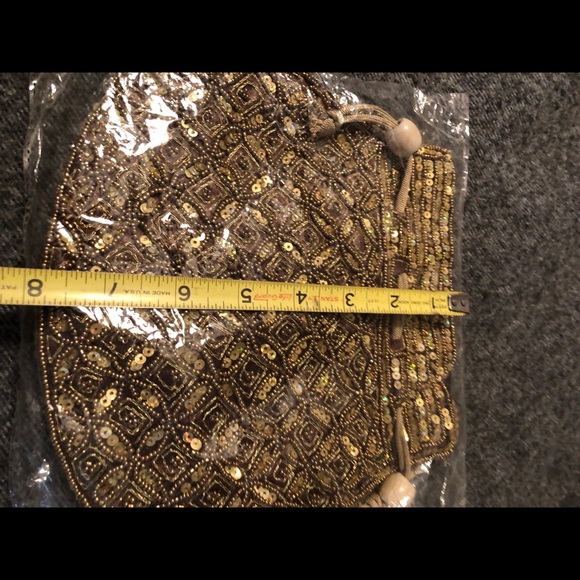 Decorative sequins draw string purse - Picture 3 of 4